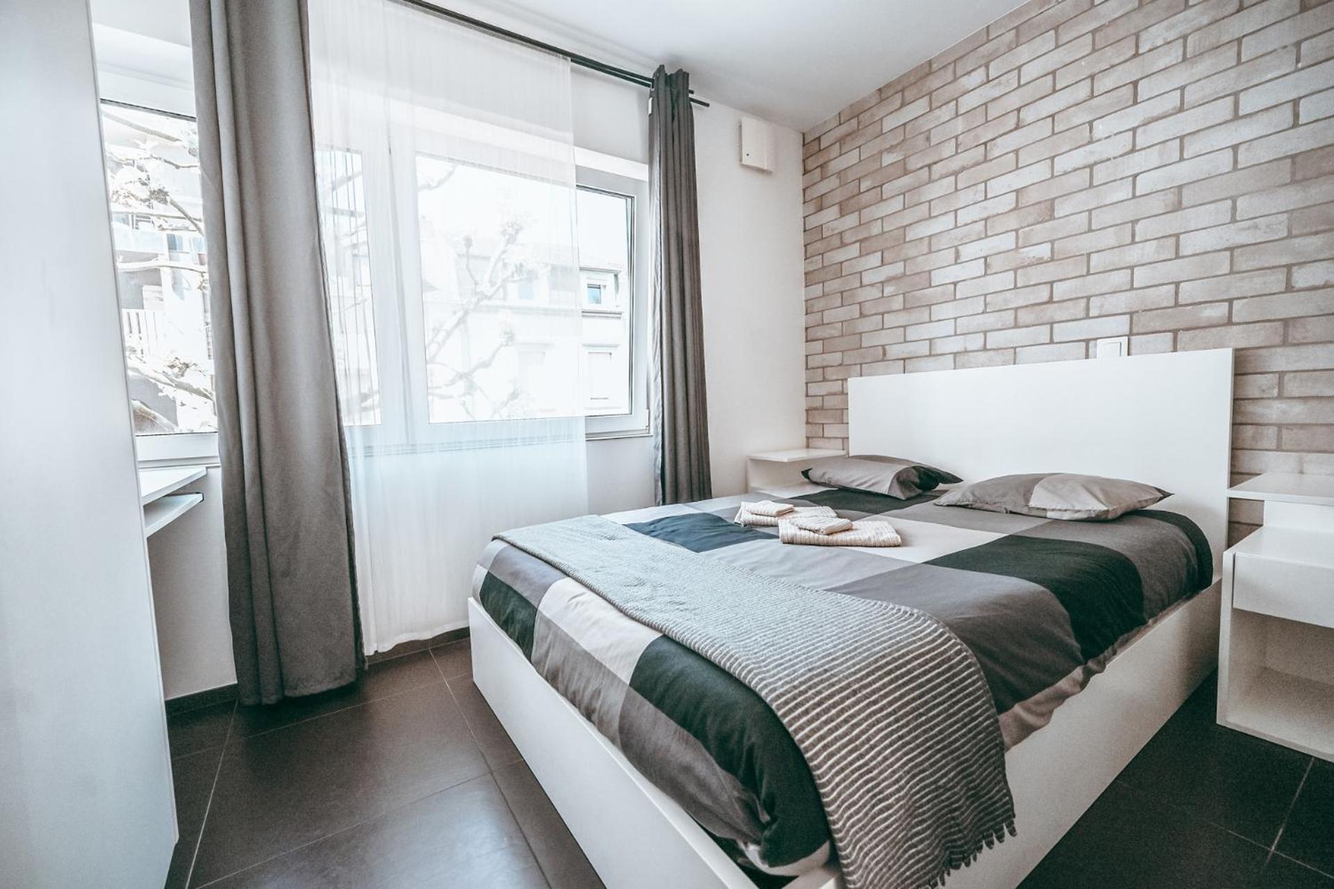 Wake Up Esch City Extérieur photo